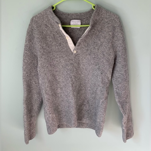 Abercrombie & Fitch Wool Gray Sweater - Picture 1 of 5